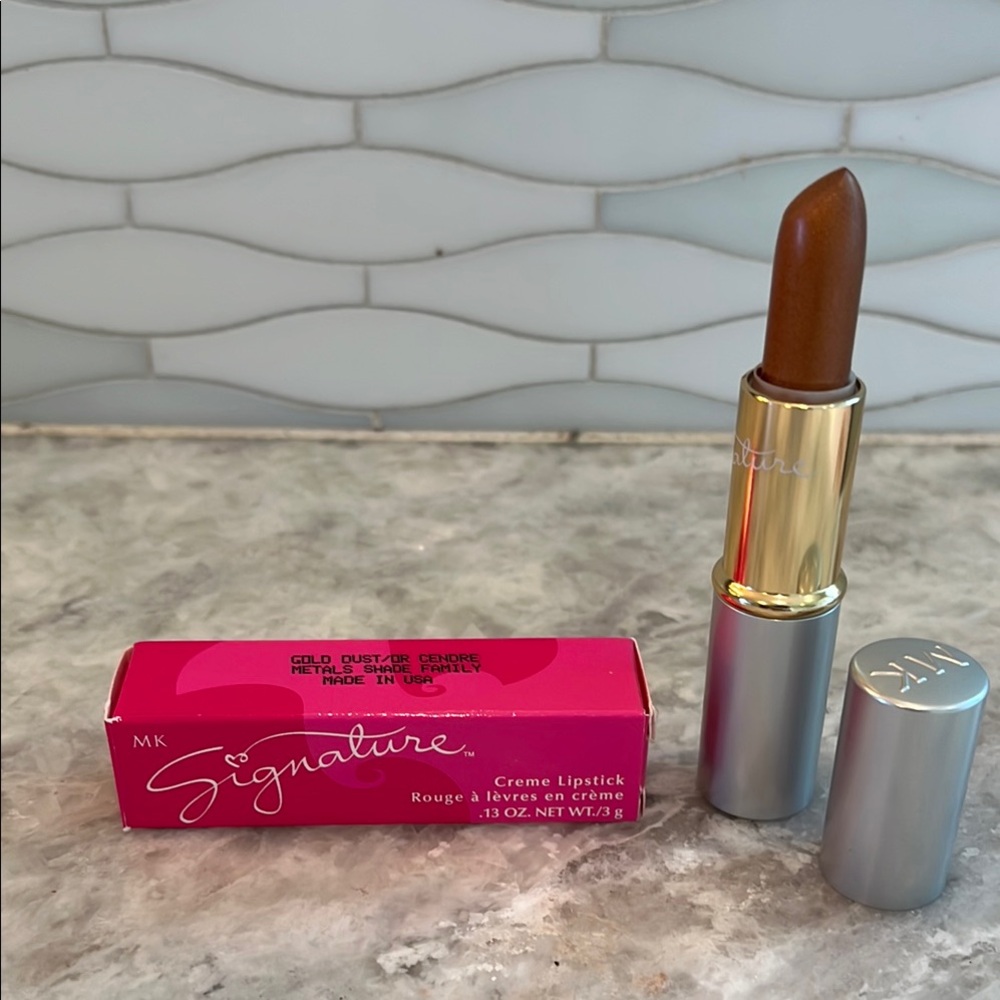 Mary Kay Gold Dust Lipstick